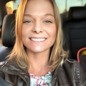 Meet your Posher, Stacy